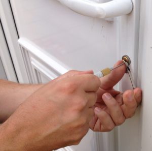 Locked out and need a 24/7 locksmith service in Den Haag | Locksmith The Hague | Call: 0652333817